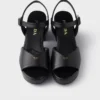 Sandalias acolchadas de piel napa Sandalias acolchadas de piel napa