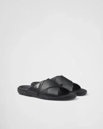 Sandalias cruzadas de piel