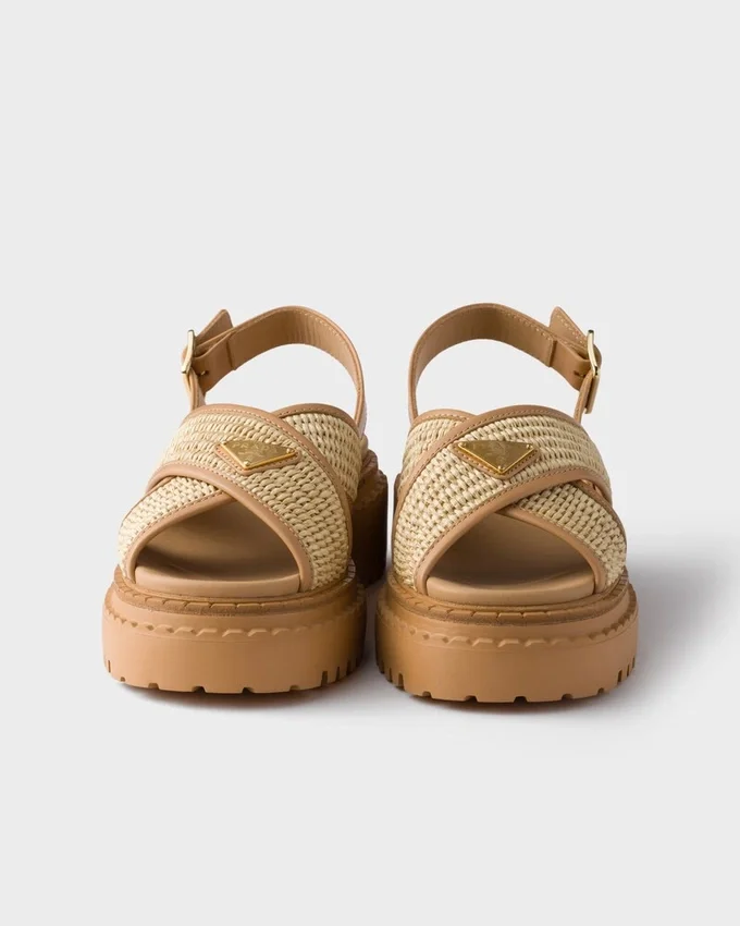 Sandalias de ganchillo y cuero Sandalias de ganchillo y cuero