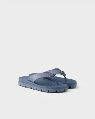 Sandalias de goma con tiras