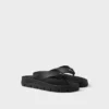 Sandalias de goma con tiras Sandalias de goma con tiras