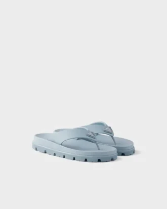 Sandalias de goma con tiras Sandalias de goma con tiras