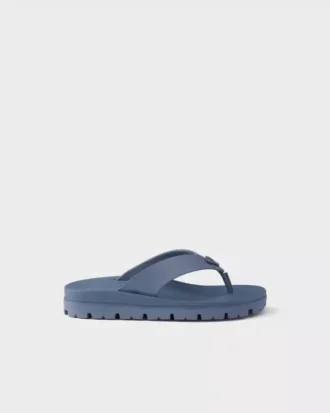 Sandalias de goma con tiras
