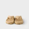 Sandalias de goma con tiras Sandalias de goma con tiras