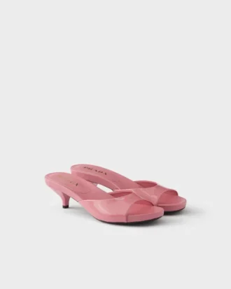 Sandalias de tacón bajo de charol