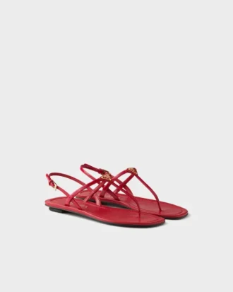 Sandalias de tiras de charol