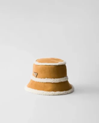 Sombrero de pescador de ante y piel de oveja
