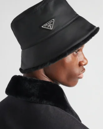 Sombrero de pescador de Re-Nylon y piel de oveja Sombrero de pescador de Re-Nylon y piel de oveja