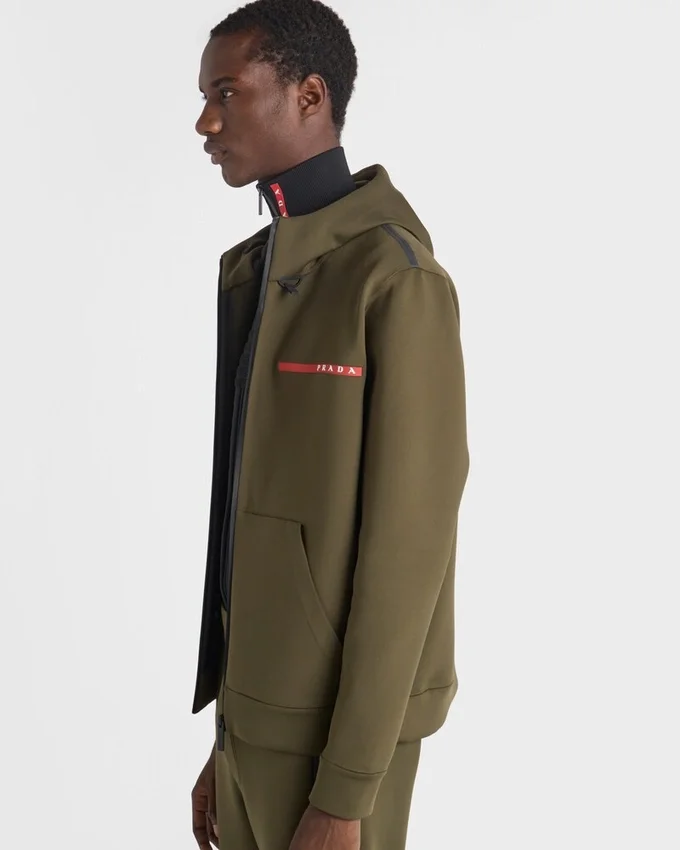 Sudadera con capucha de tejido técnico Sudadera con capucha de tejido técnico