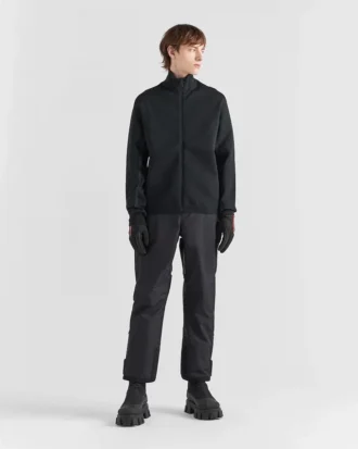 Sudadera con cuello alto y cremallera de punto técnico
