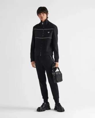 Sudadera con detalles de Re-Nylon Sudadera con detalles de Re-Nylon