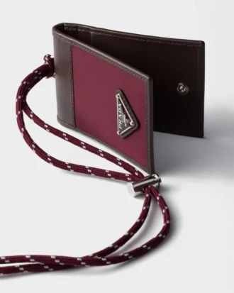 Tarjetero Prada Speedrock de Re-Nylon y piel con correa