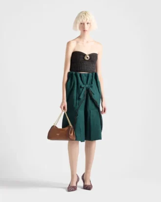 Top bandeau de lana y cachemira con broche
