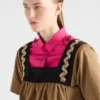 Top de gabardina antigua bordada Top de gabardina antigua bordada