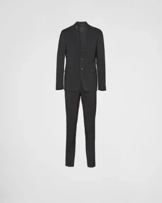 Traje de lana y mohair de botonadura sencilla