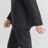 Traje de lana y mohair de botonadura sencilla Traje de lana y mohair de botonadura sencilla