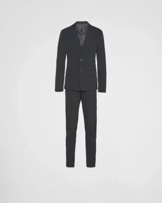 Traje de una sola botonadura en tejido elástico técnico