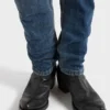 Vaqueros de denim con ribete y corte cónico Vaqueros de denim con ribete y corte cónico