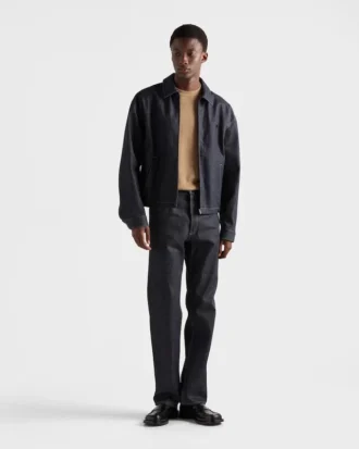 Vaqueros de denim sin tratar de corte regular