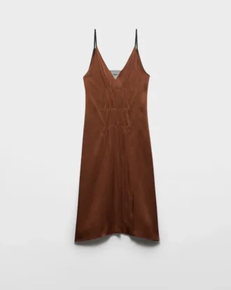 Vestido de crepé satinado