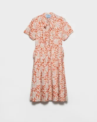 Vestido plisado estampado de Ponga