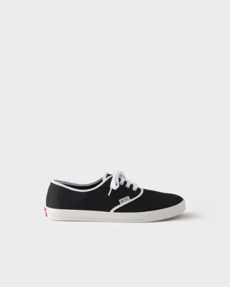 Zapatillas de tela perforada
