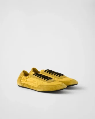 Zapatillas elásticas de Re-Nylon y ante