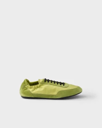 Zapatillas elásticas de Re-Nylon y ante