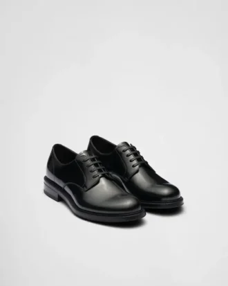 Zapatos con cordones de piel cepillada