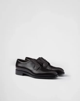 Zapatos con cordones de piel cepillada