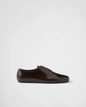 Zapatos con cordones de piel cepillada