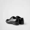 Zapatos con cordones de piel cepillada