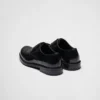 Zapatos con cordones de piel cepillada