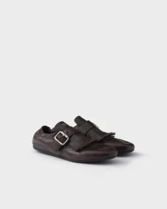 Zapatos de cuero tipo shuffle con hebilla