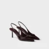 Zapatos de salón con talón abierto de charol Zapatos de salón con talón abierto de charol