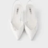Zapatos de salón con talón abierto de charol Zapatos de salón con talón abierto de charol