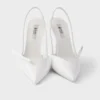 Zapatos de salón con talón abierto de charol Zapatos de salón con talón abierto de charol