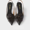 Zapatos de salón con talón abierto de piel Zapatos de salón con talón abierto de piel