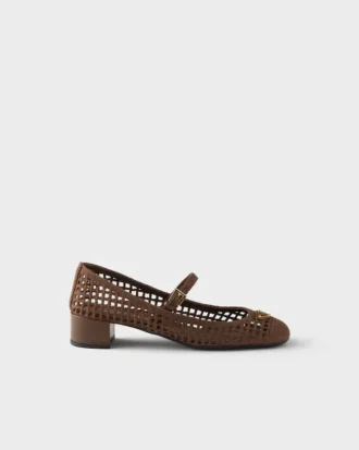 Zapatos de salón de ganchillo