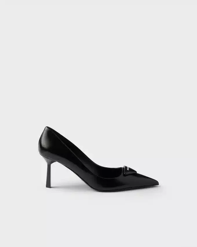 Zapatos de salón de piel cepillada Zapatos de salón de piel cepillada