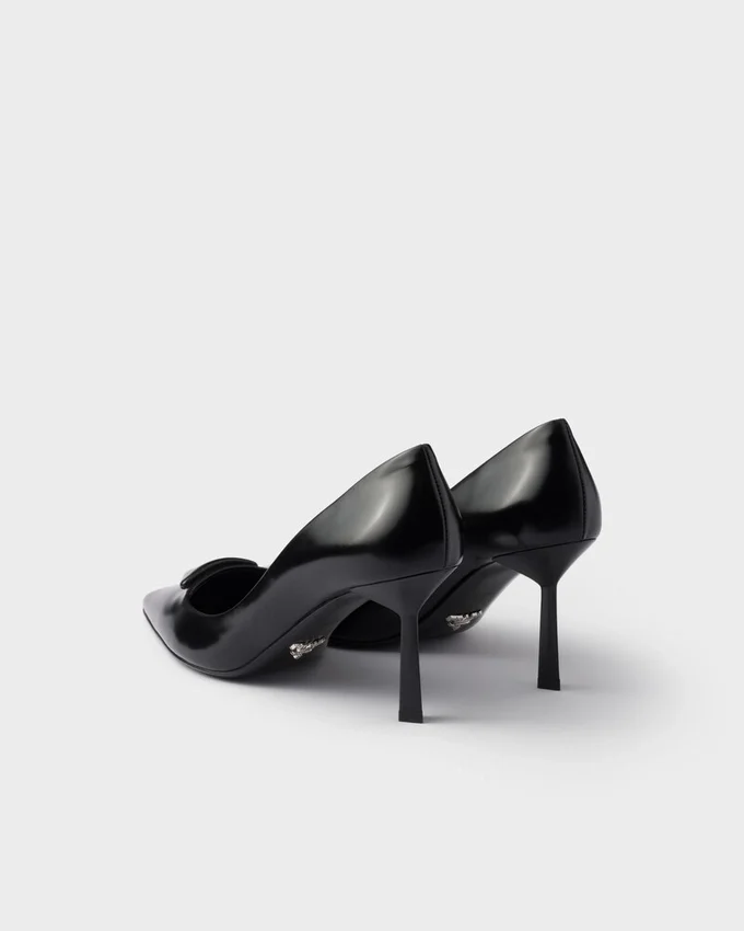 Zapatos de salón de piel cepillada Zapatos de salón de piel cepillada