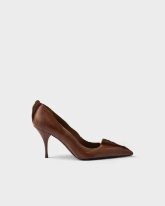 Zapatos de salón de piel envejecida