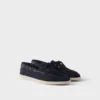 Zapatos náuticos de ante con cordones Zapatos náuticos de ante con cordones